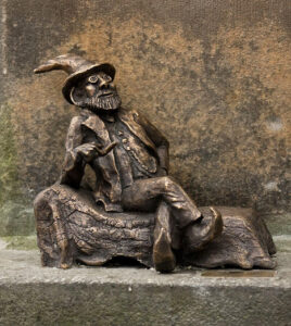 Zdjęćie krasnala wrocławskiego o nazwie Freudek